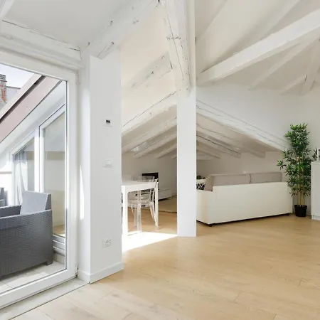 L'attico Del Fanciullino A Apartment